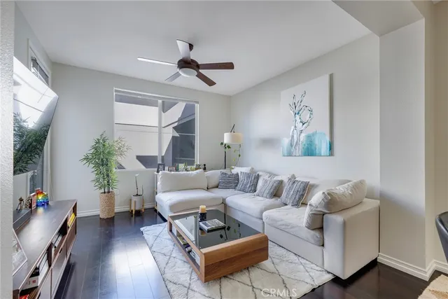 $505,000 | 1801 East Katella Avenue, Unit 4042, Anaheim, CA 92805