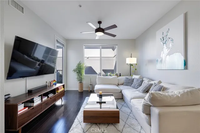 $505,000 | 1801 East Katella Avenue, Unit 4042, Anaheim, CA 92805