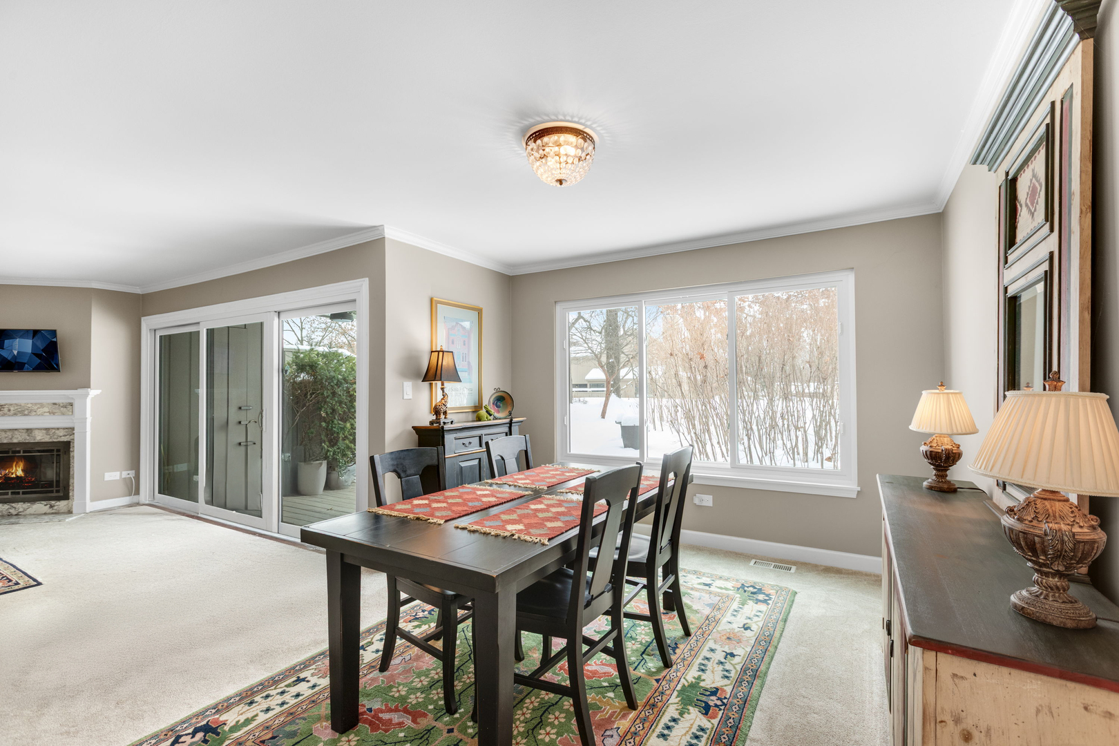 563 Woodview Road, Unit D Lake Barrington, IL 60010 - Photo 5 of 16