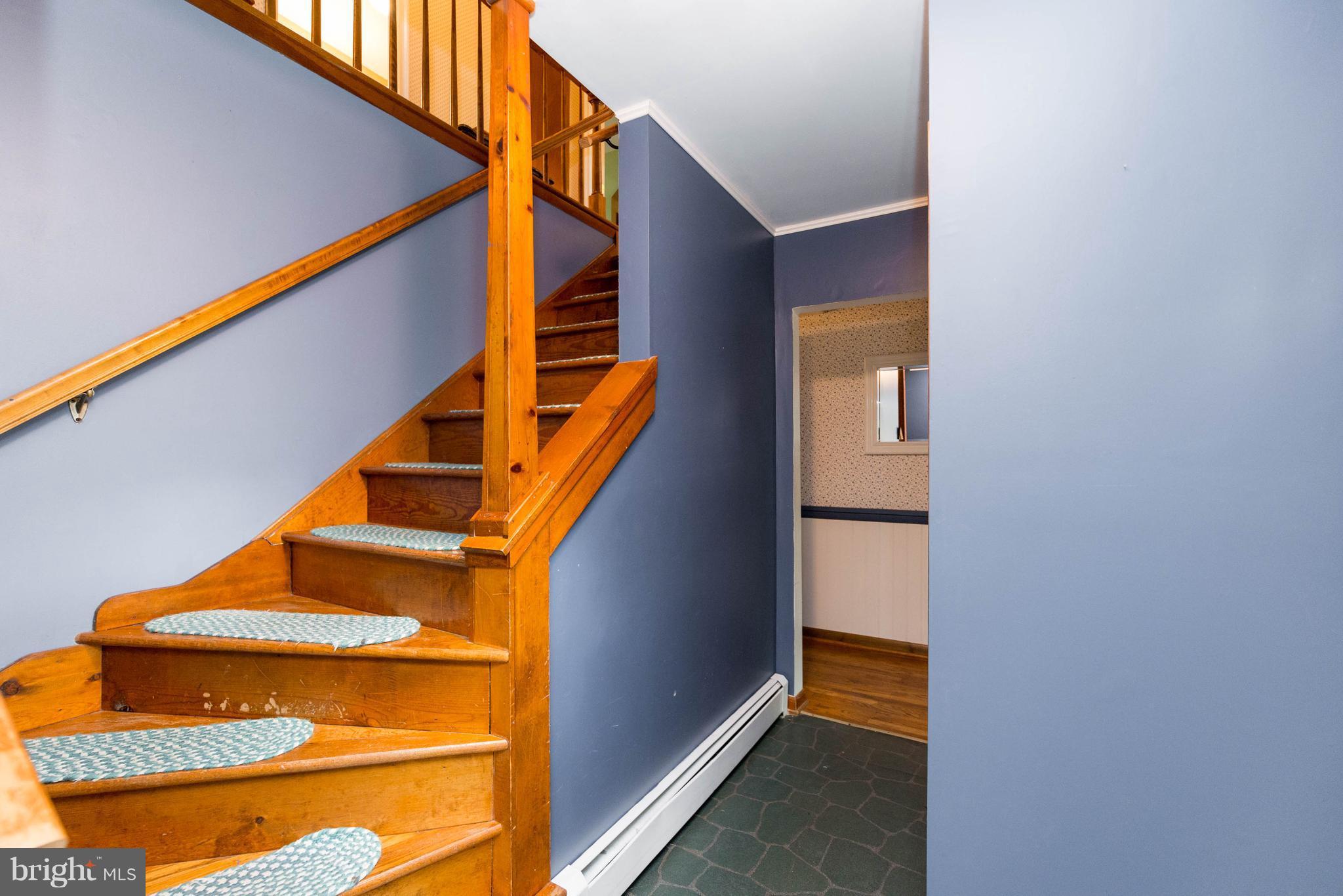 2704 Carrollton Road Finksburg, MD 21048 - Photo 14 of 30 Hardwood Staircase