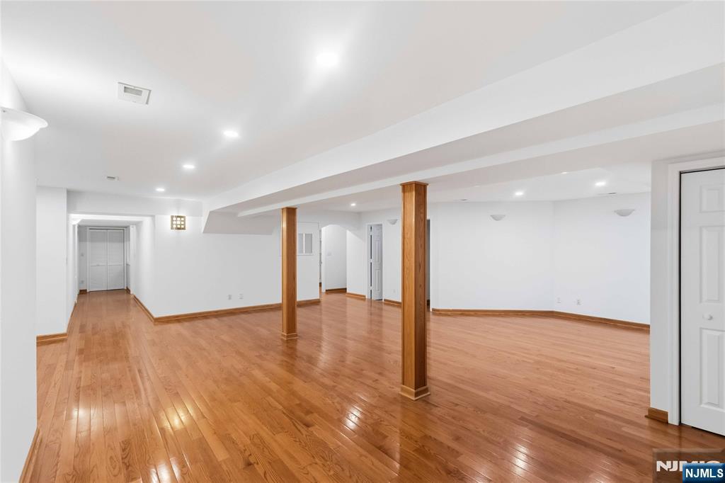 131 Haase Avenue Paramus, NJ 07652 - Photo 36 of 50