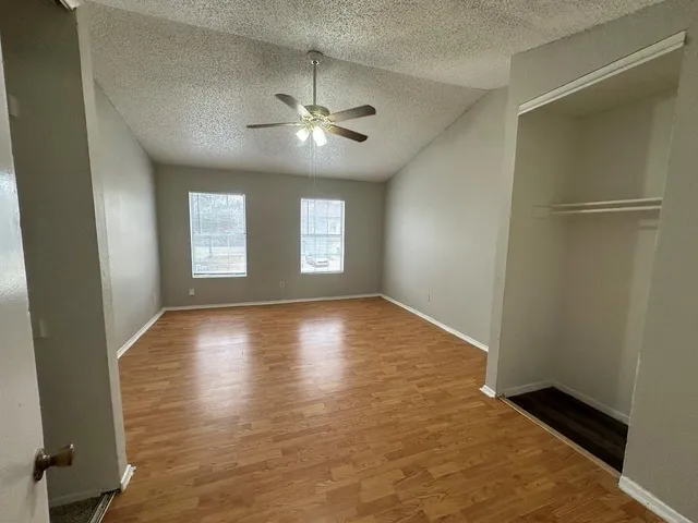 $1,100 | 2188 Aspen Drive, Dallas, TX 75227