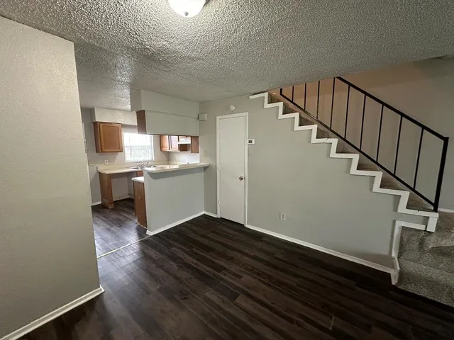 $1,100 | 2188 Aspen Drive, Dallas, TX 75227