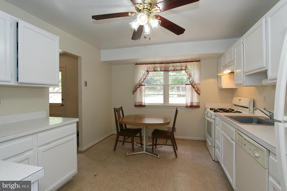 11600 Butlers Branch Road Clinton, MD 20735 - Photo 7 of 30 Kitchen