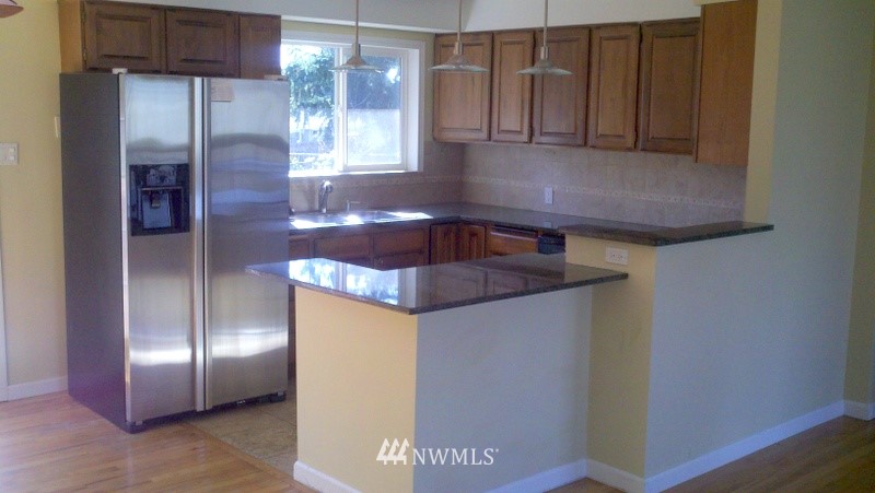 1068 Whitman Avenue Northeast Renton, WA 98059 - Photo 2 of 4 Gallery Image 2