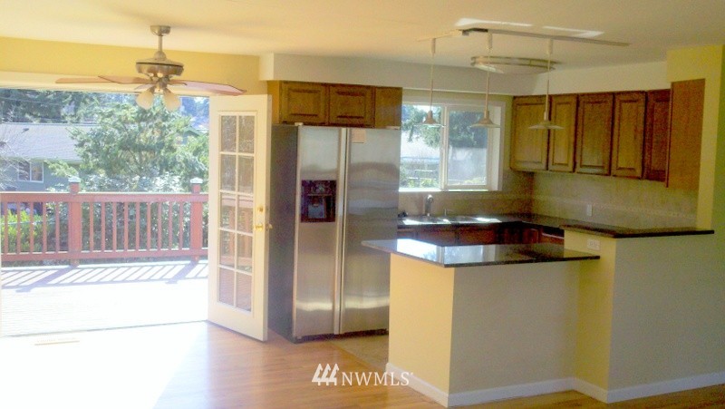 1068 Whitman Avenue Northeast Renton, WA 98059 - Photo 4 of 4 Gallery Image 4