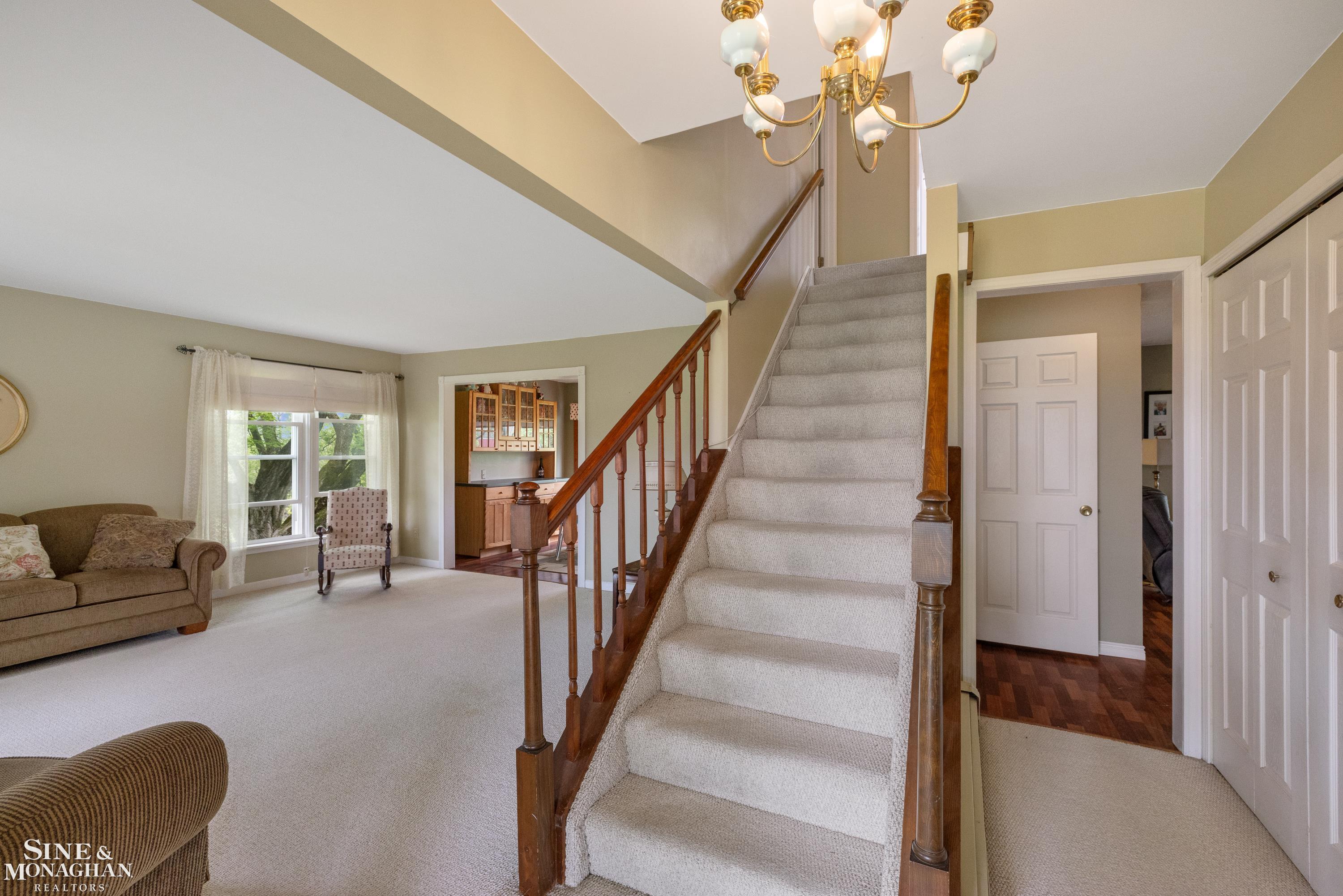 8295 Farley Road Pinckney, MI 48169 - Photo 11 of 85