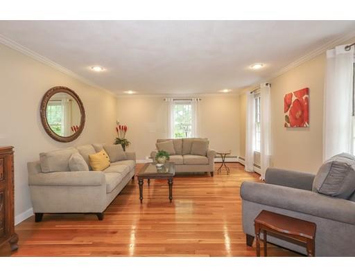 23 Hemlock Road Andover, MA 01810 - Photo 4 of 42 Gallery Image 4