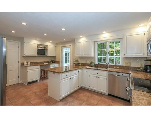 23 Hemlock Road Andover, MA 01810 - Photo 8 of 42 Gallery Image 8