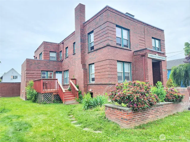 $1,195 | 1309 South 3rd Street, Unit H, Mount Vernon, WA 98273