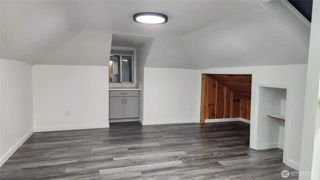 $1,195 | 1309 South 3rd Street, Unit H, Mount Vernon, WA 98273