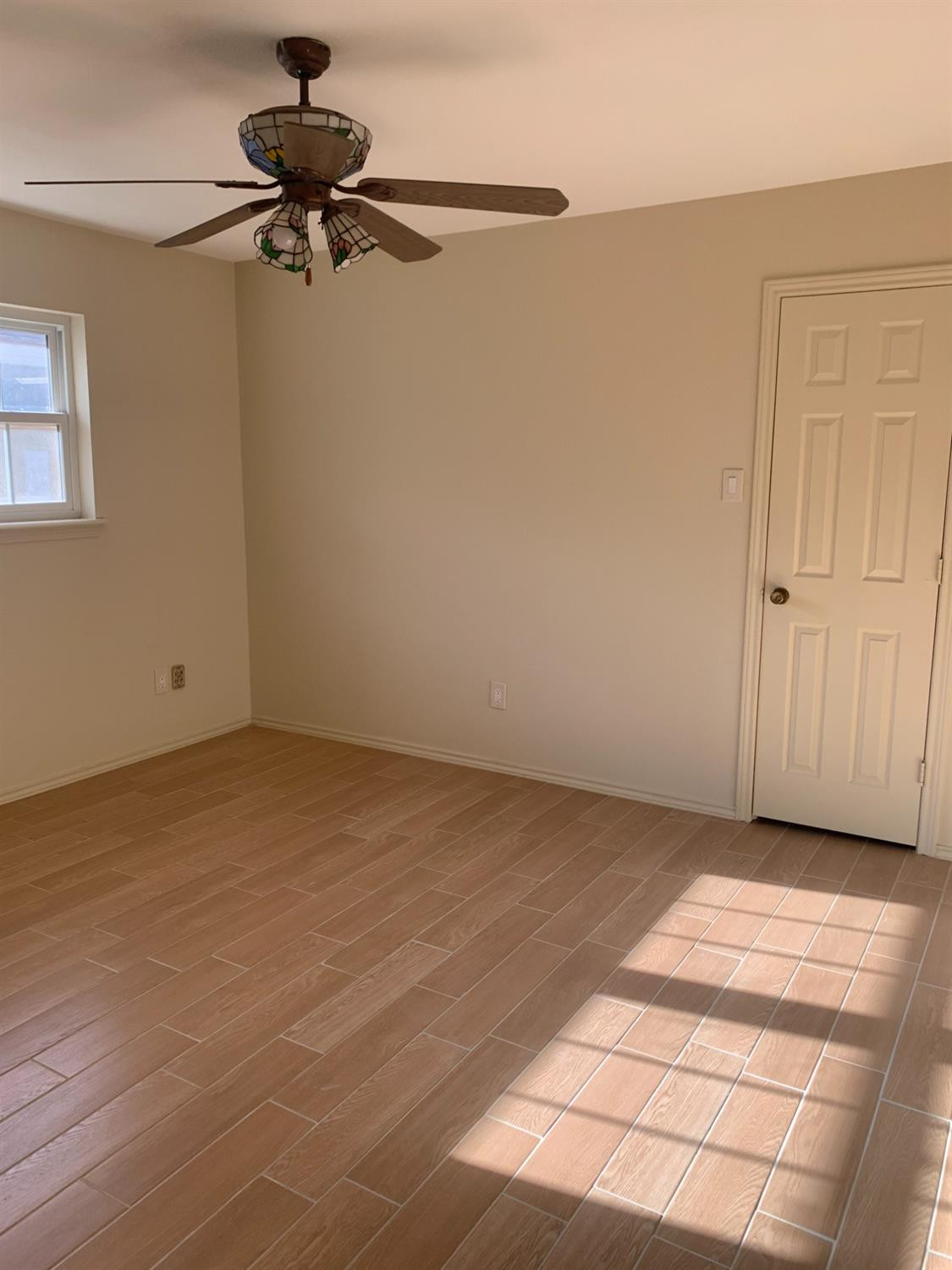 5726 70th Street Lubbock, TX 79424 - Photo 12 of 24 a view of an empty room