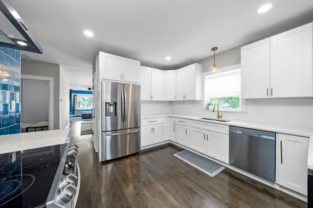 $2,800 | 7901 West Elmgrove Drive, Elmwood Park, IL 60707