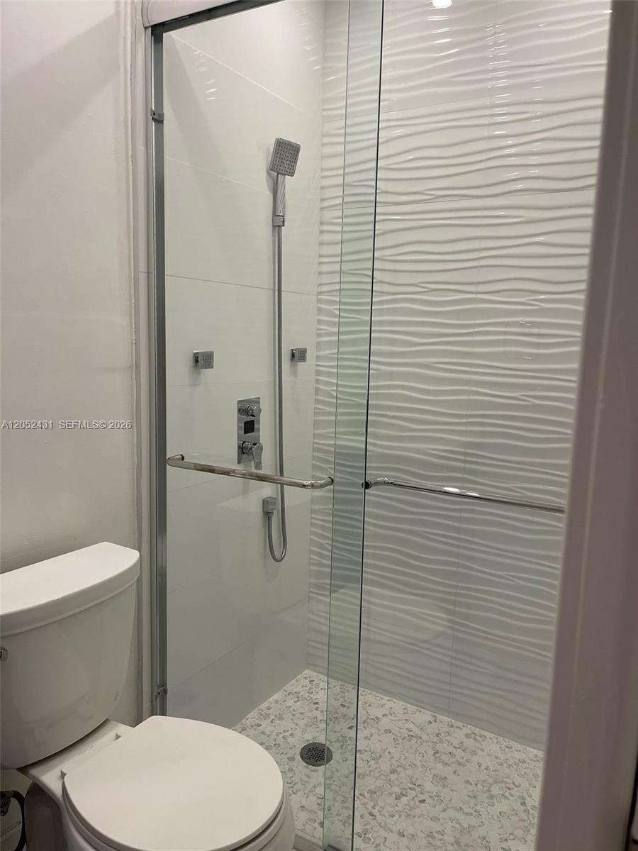 3340 Southwest 139th Avenue, Unit 1 Miami, FL 33175 - Photo 6 of 9