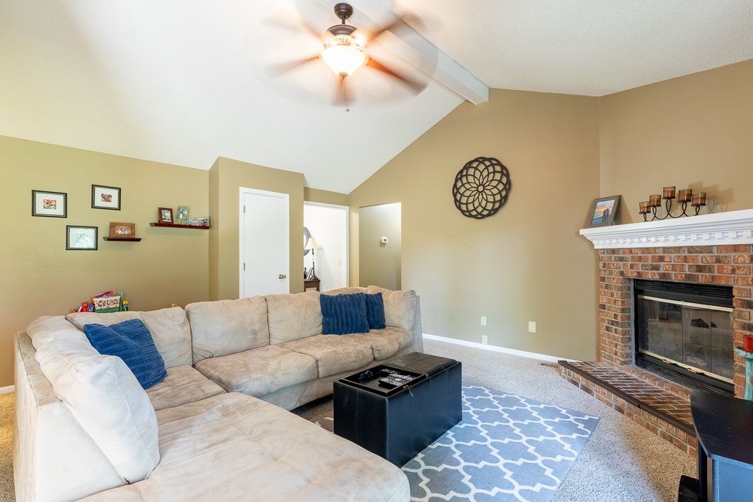 6319 Shadow Ridge Run Fort Wayne, IN 46804 - Photo 6 of 18 Gallery Image 6