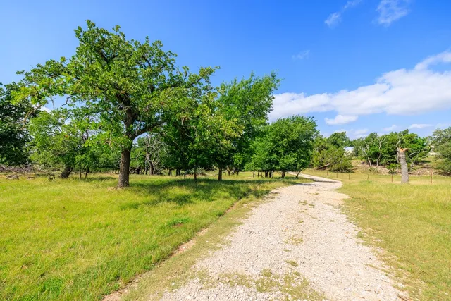 $625,000 | 8218 North US Highway 87, Fredericksburg, TX 78624