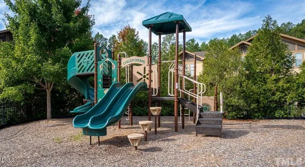 $1,745 | 300 Cosgrove Avenue, Unit A1, Chapel Hill, NC 27514