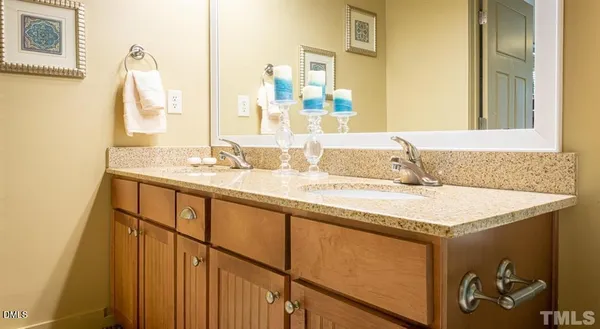 $1,745 | 300 Cosgrove Avenue, Unit A1, Chapel Hill, NC 27514