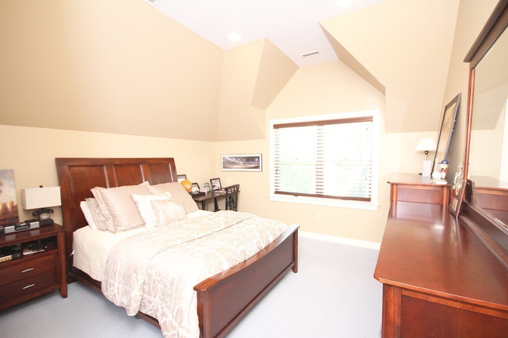 39 Gerald Road Marblehead, MA 01945 - Photo 15 of 25
