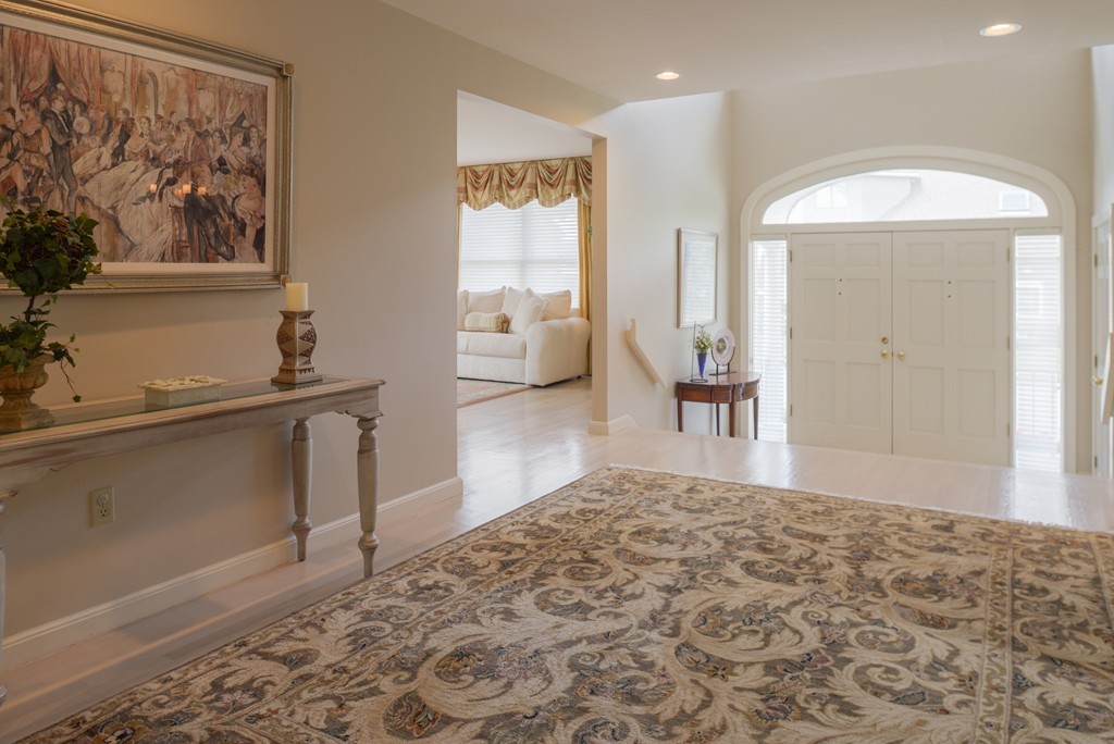 39 Gerald Road Marblehead, MA 01945 - Photo 3 of 25
