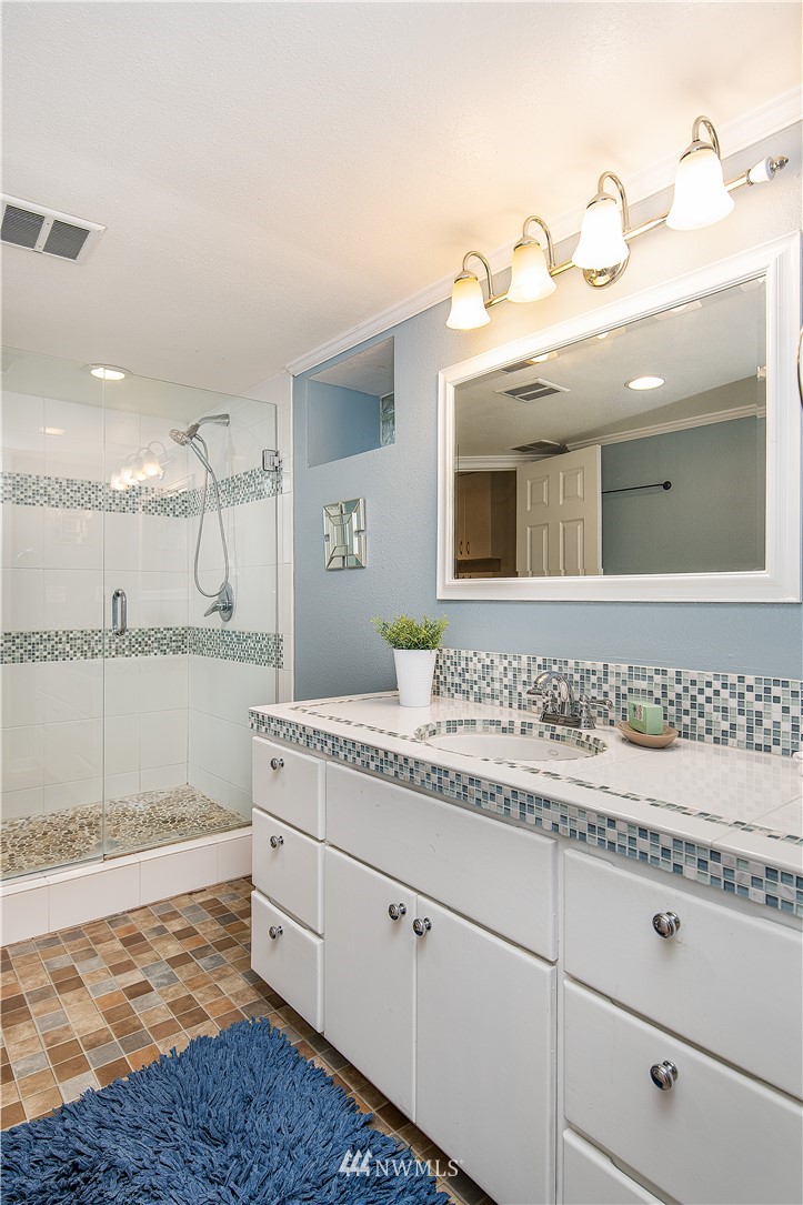 1355 North 79th Street Seattle, WA 98103 - Photo 16 of 20 Gallery Image 16