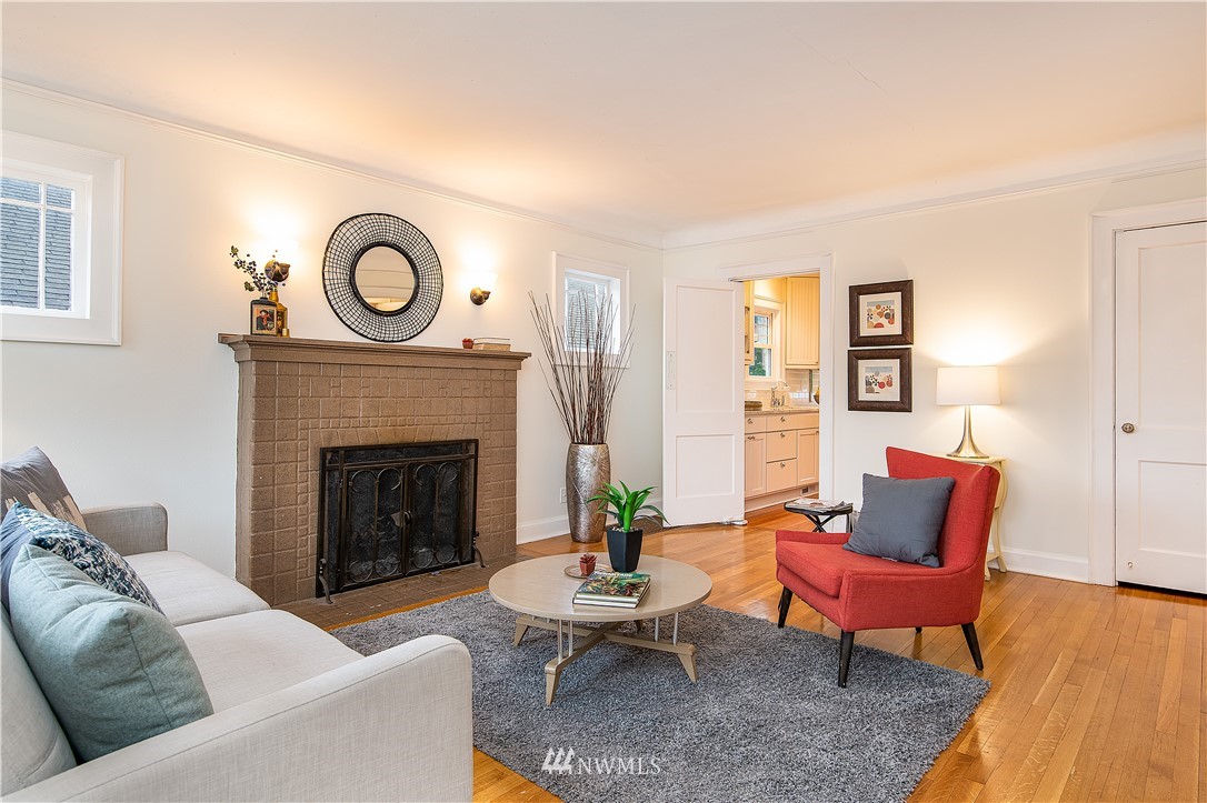 1355 North 79th Street Seattle, WA 98103 - Photo 3 of 20 Gallery Image 3