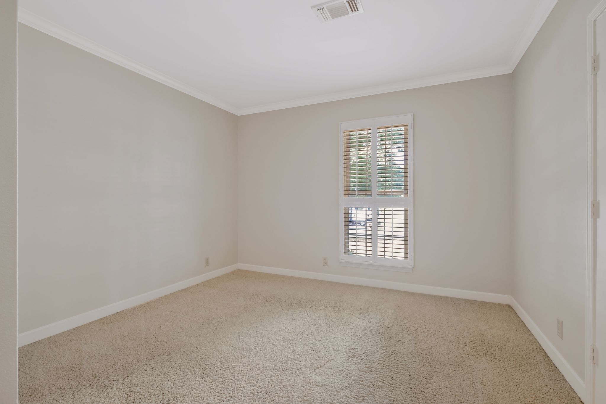 725 General George Patton Road Nashville, TN 37221 - Photo 24 of 32 an empty room with a window