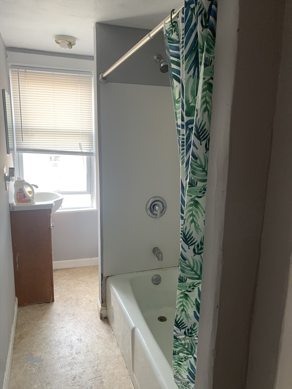 861 Locust Street, Unit 3 Fall River, MA 02720 - Photo 8 of 9 Gallery Image 8