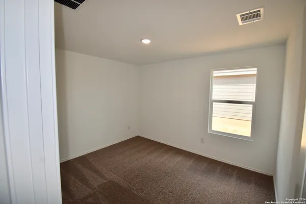 $1,600 | 3612 Axis Hl Street, New Braunfels, TX 78132