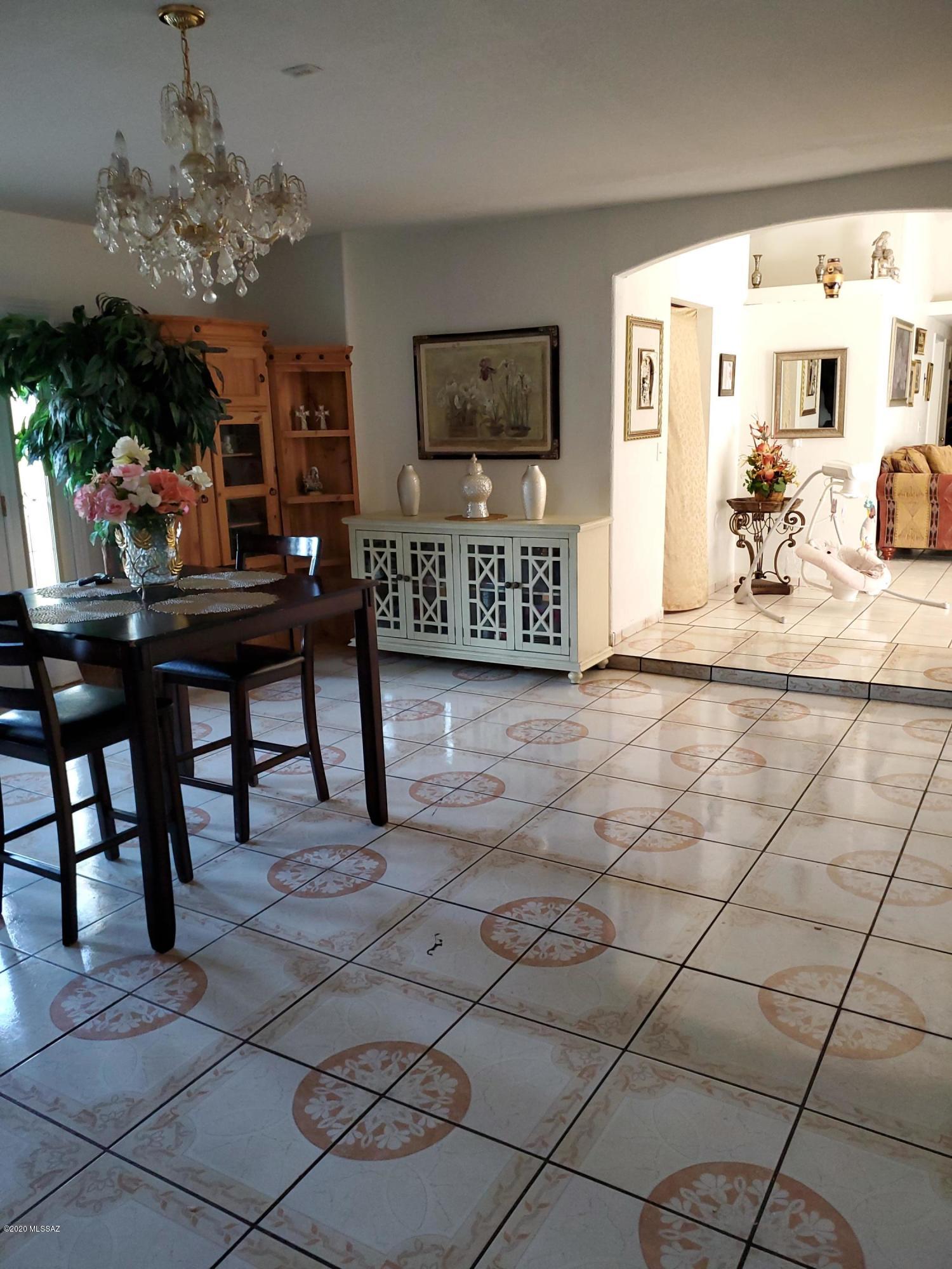 595 Camino Lito Galindo Rio Rico, AZ 85648 - Photo 12 of 37