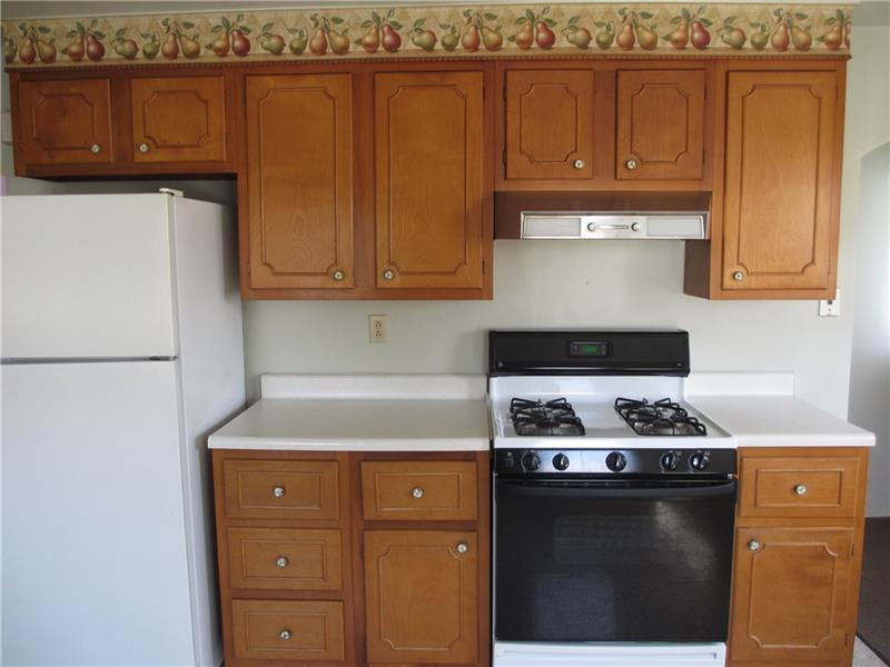191 Gass Road Pittsburgh, PA 15229 - Photo 8 of 11 Gallery Image 8