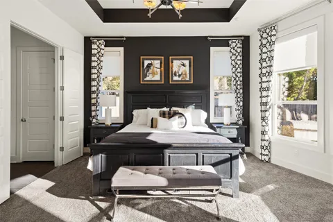 $999,950 | 550 Goodnight Trail, Dripping Springs, TX 78620