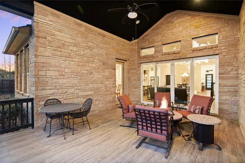 $999,950 | 550 Goodnight Trail, Dripping Springs, TX 78620