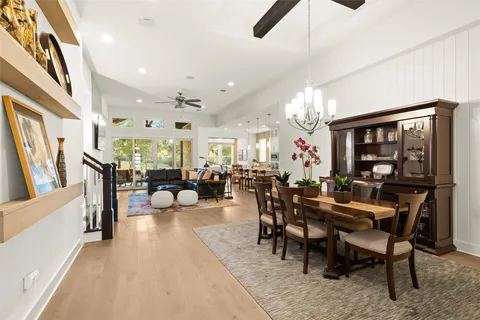 $999,950 | 550 Goodnight Trail, Dripping Springs, TX 78620