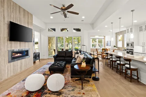 $999,950 | 550 Goodnight Trail, Dripping Springs, TX 78620