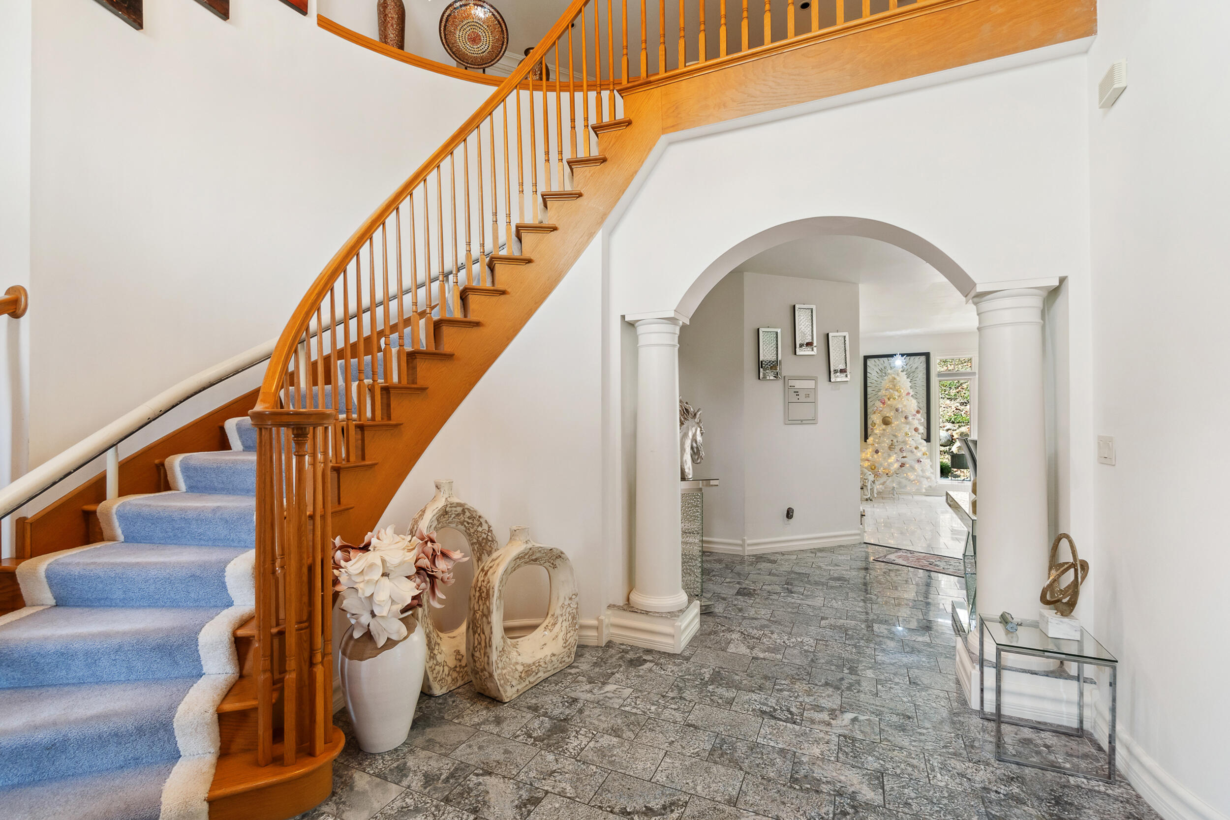 1840 Lexington Boulevard Jackson, MI 49201 - Photo 14 of 88 Foyer