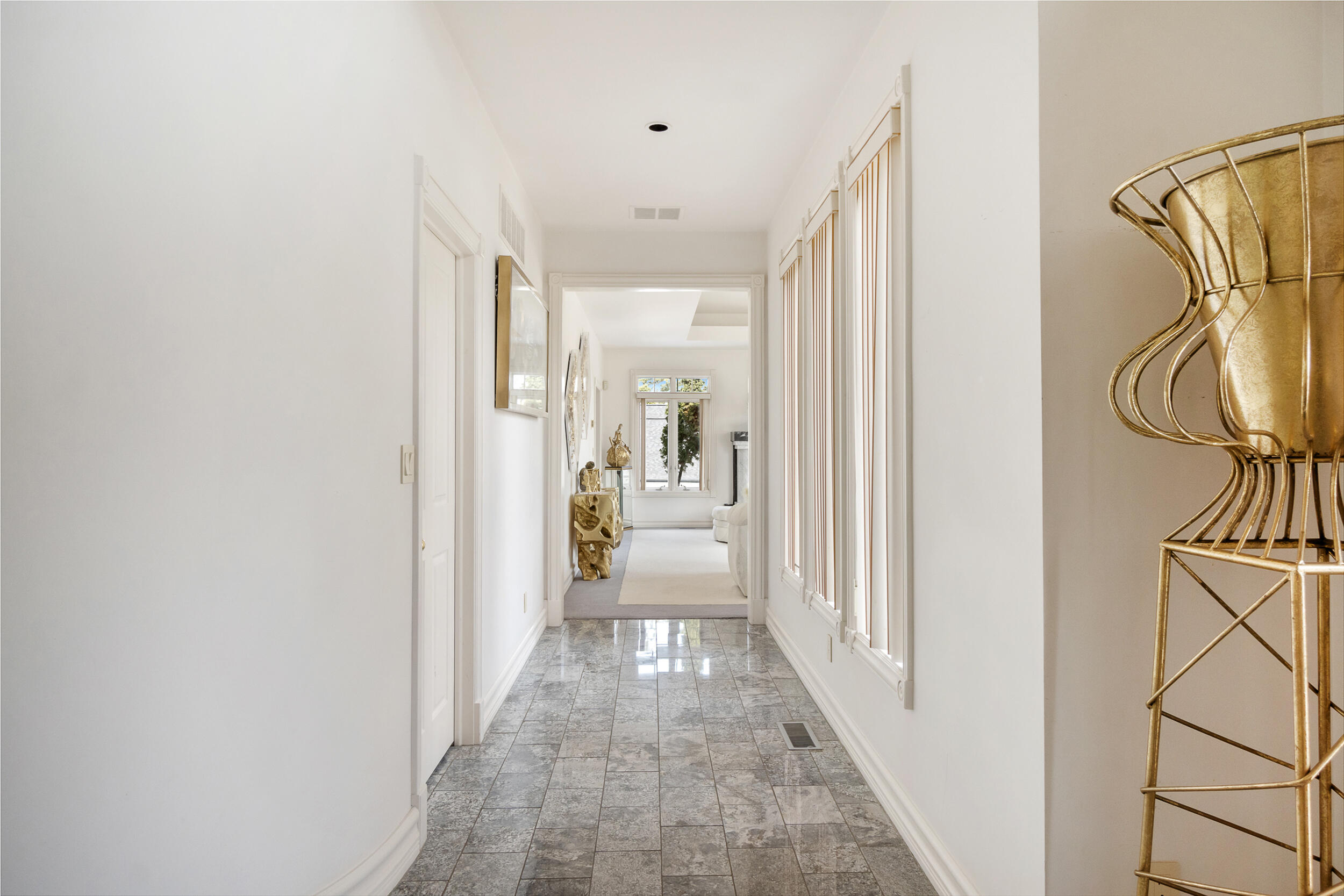 1840 Lexington Boulevard Jackson, MI 49201 - Photo 16 of 88 Foyer Hall