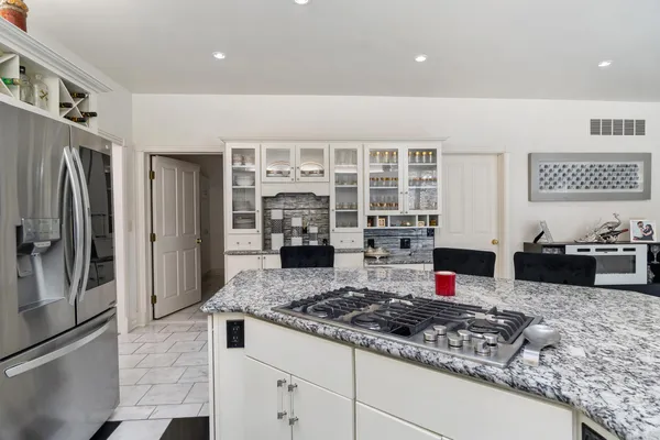$1,149,000 | 1840 Lexington Boulevard, Jackson, MI 49201