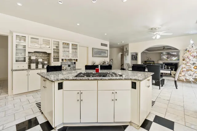 $1,149,000 | 1840 Lexington Boulevard, Jackson, MI 49201