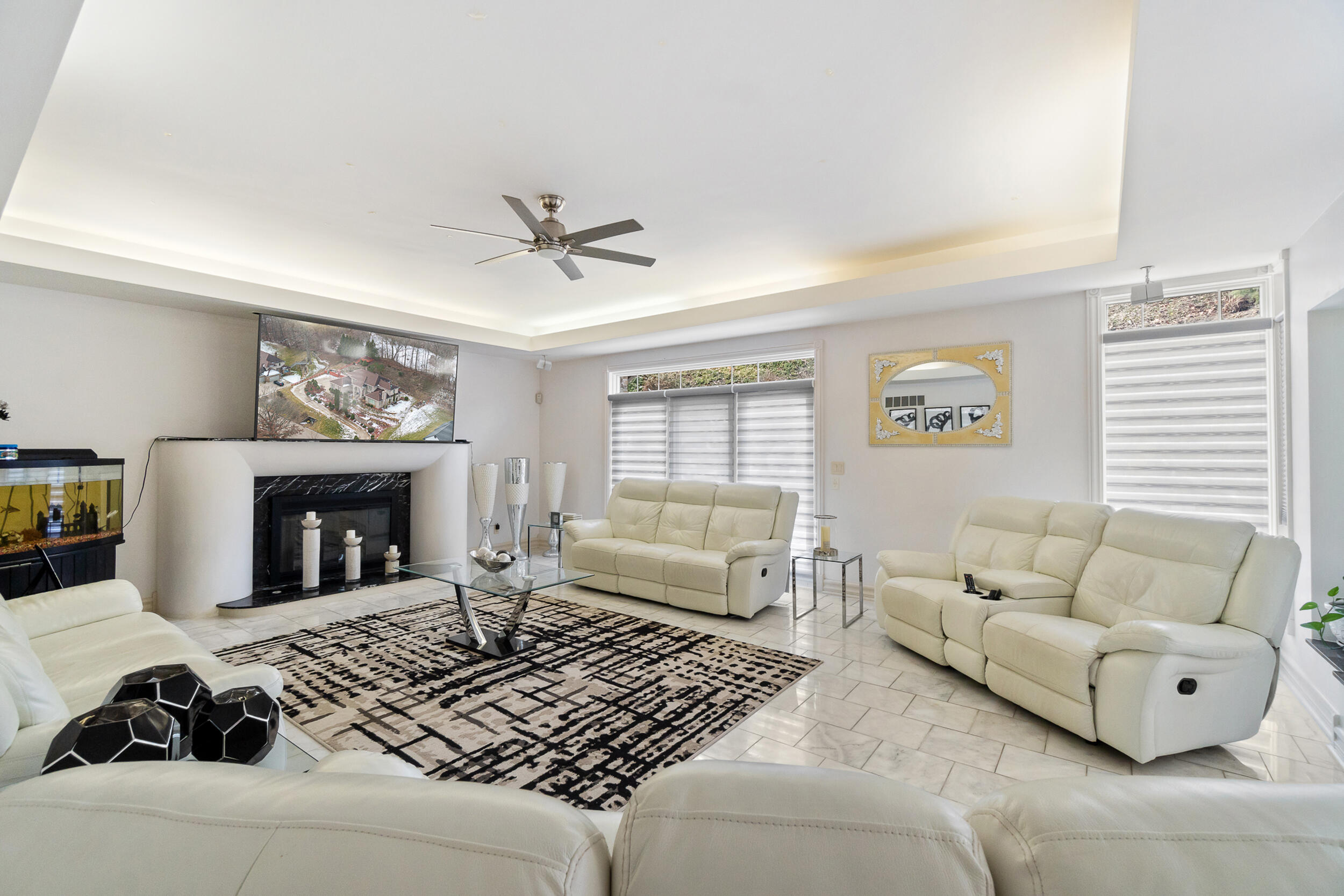 1840 Lexington Boulevard Jackson, MI 49201 - Photo 32 of 88 Family Room