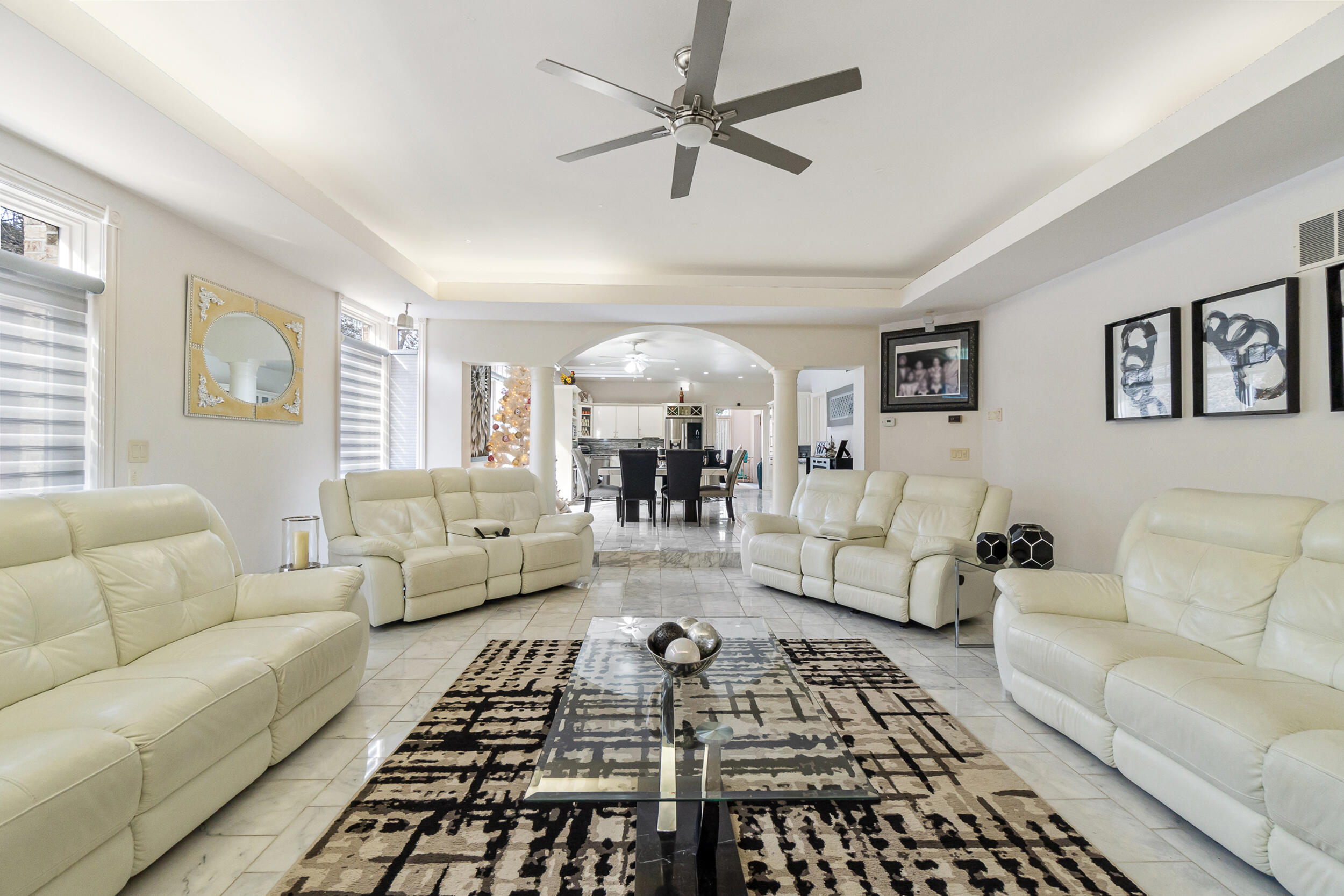 1840 Lexington Boulevard Jackson, MI 49201 - Photo 33 of 88 Family Room