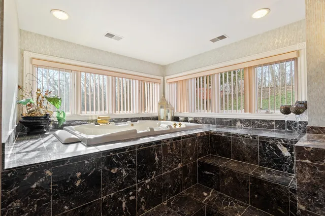 $1,149,000 | 1840 Lexington Boulevard, Jackson, MI 49201