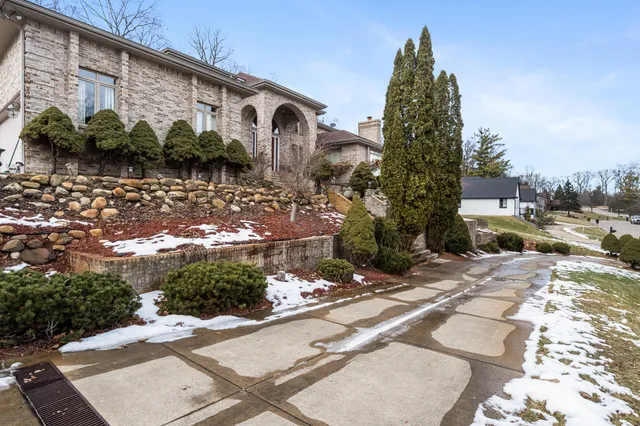 $1,149,000 | 1840 Lexington Boulevard, Jackson, MI 49201