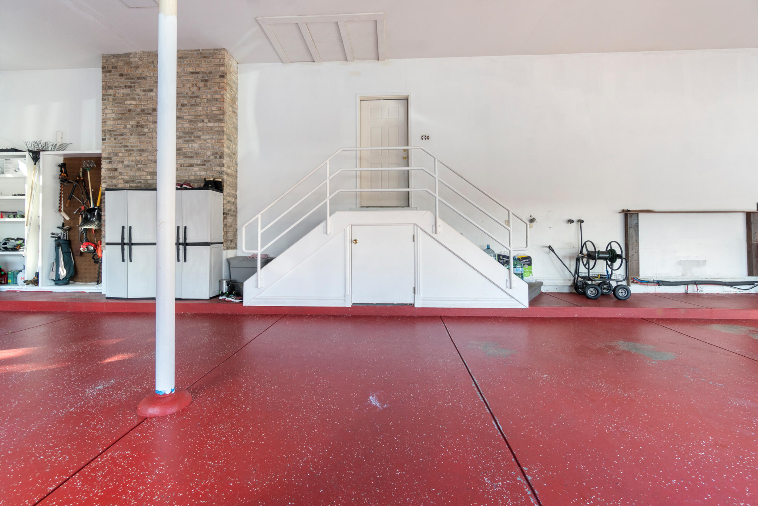 1840 Lexington Boulevard Jackson, MI 49201 - Photo 71 of 88 Garage