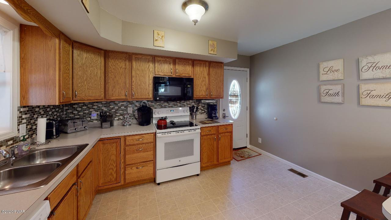 380 Daniels Road Hawley, PA 18428 - Photo 16 of 42