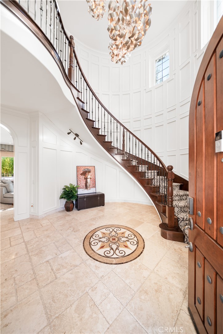 878 North Landa Way Brea, CA 92821 - Photo 4 of 59