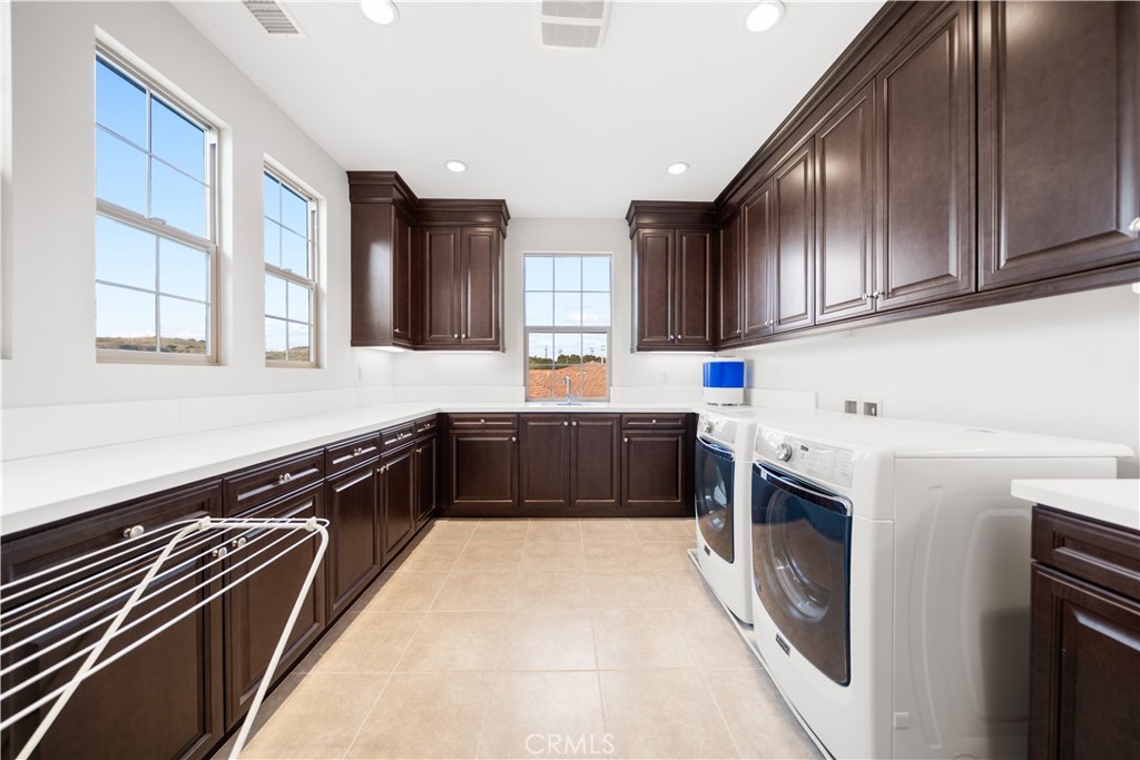 878 North Landa Way Brea, CA 92821 - Photo 46 of 59