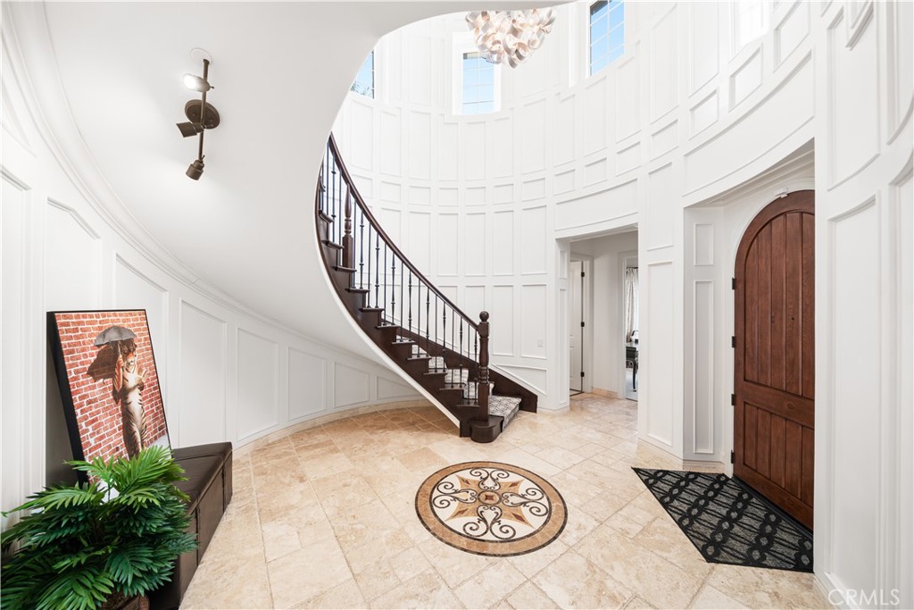 878 North Landa Way Brea, CA 92821 - Photo 5 of 59