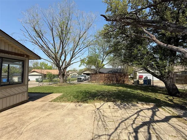 $2,600 | 2107 Rockwood Drive, Carrollton, TX 75007