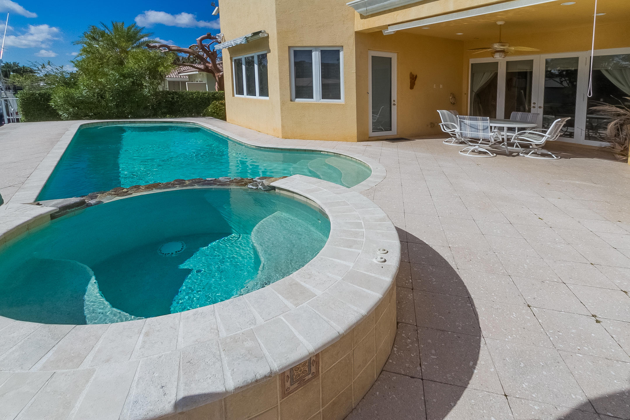 828 Forsyth Street Boca Raton, FL 33487 - Photo 11 of 60 Boca Keys Beauty (58 of 60)